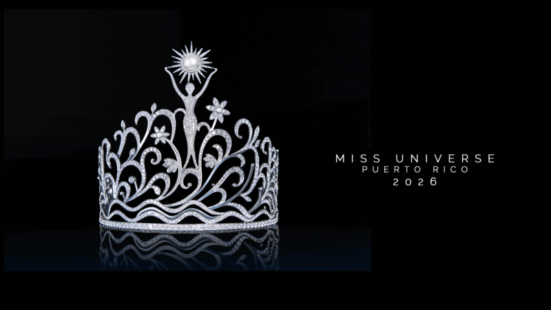 Bajo el lema “Legado”, esta corona rinde homenaje a la historia que comenzó con Marisol Malaret, la primera puertorriqueña en conquistar el título de Miss Universe, simbolizando la continuidad de un sueño que ha trascendido generaciones.

Fue estrenada por la actual Miss Universe Puerto Rico 2025, Zashely Alicea, y será la corona que porte la próxima soberana de Puerto Rico.