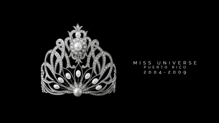 Esta corona fue utilizada por nuestra quinta y última Miss Universe hasta el momento, Zuleyka Rivera, en el 2006. 

Alba Reyes Santos, Miss Universe Puerto Rico 2004, fue quien estrenó esta corona, mientras que Mayra Matos fue la última en utilizarla en el 2009.